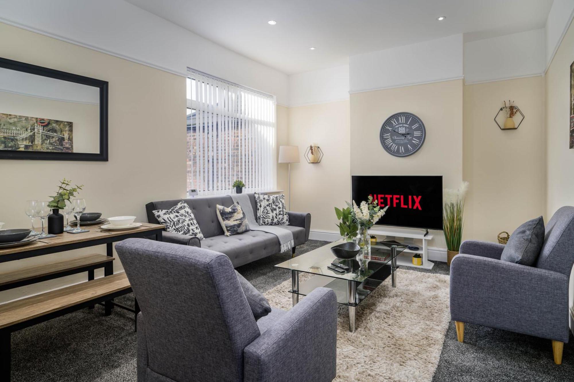 Delia'S 3-Bedroom Apartment In Liverpool Buitenkant foto
