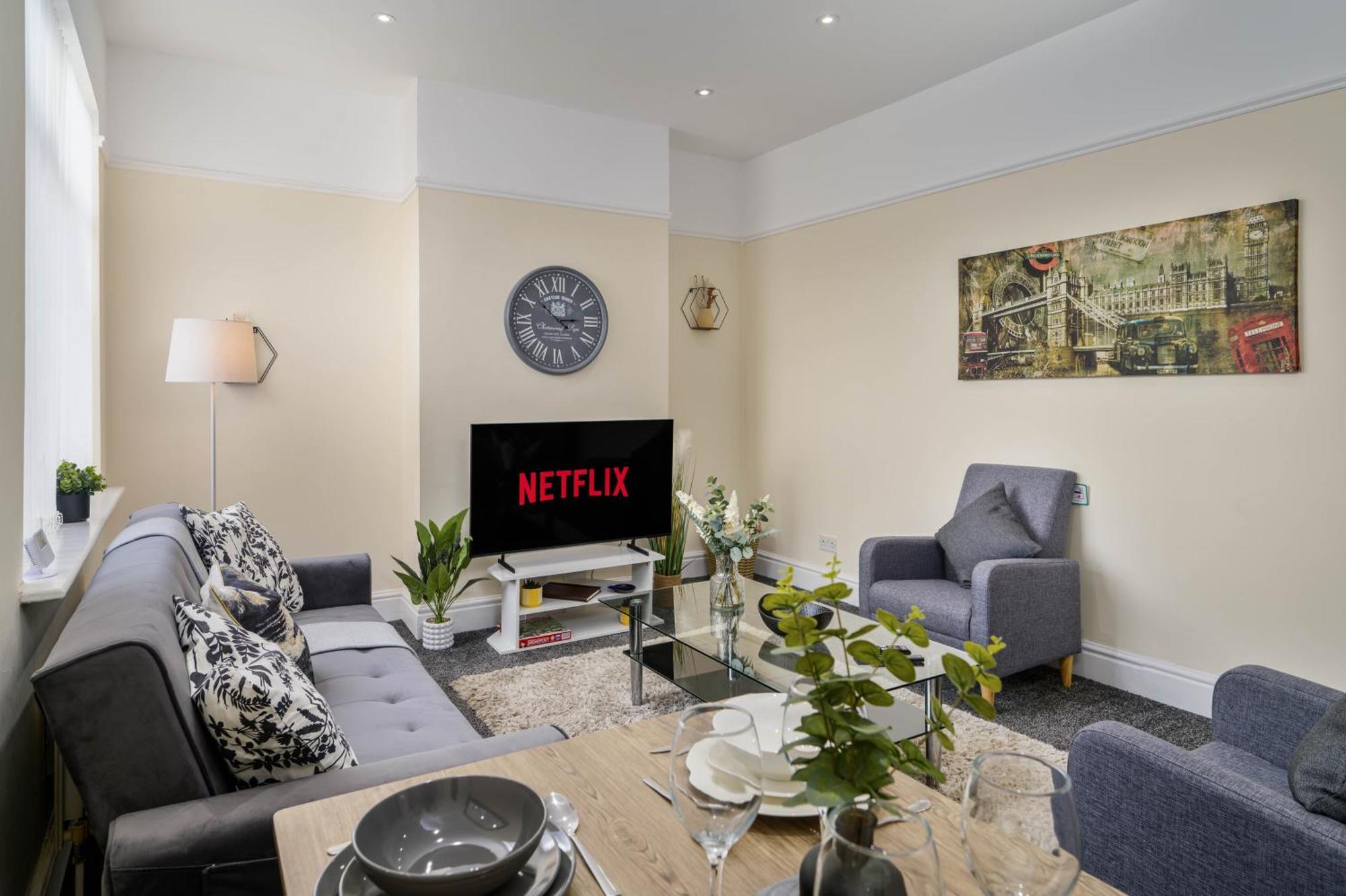 Delia'S 3-Bedroom Apartment In Liverpool Buitenkant foto
